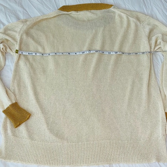 Ellison cream colored mustard/Tan knit! Size large - Picture 9 of 9